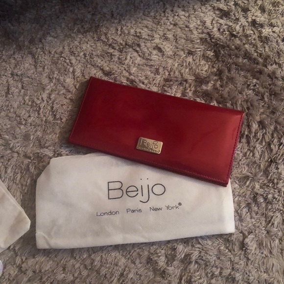 NWOT Beijo Couture handbag with matching wallet - Picture 11 of 15